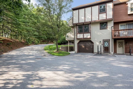 Unit for sale at 34 Scotty Hollow Dr, Chelmsford, MA 01863