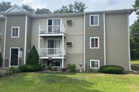 Unit for sale at 451 School St, Marshfield, MA 02050