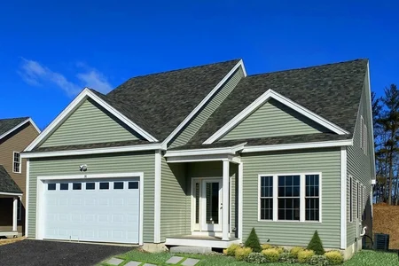 Unit for sale at 20D Crownshield, Uxbridge, MA 01569