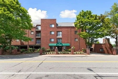 Unit for sale at 666 Main Street, Winchester, MA 01890