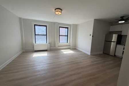 Unit for sale at 140 Chestnut St, Springfield, MA 01103