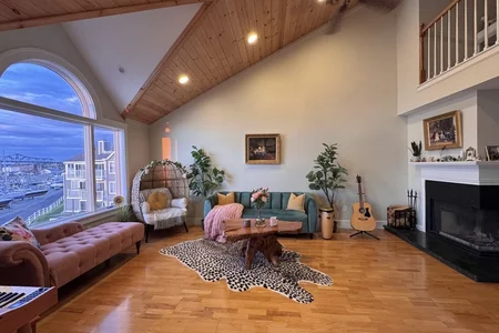 Unit for sale at 700 Shore Dr, Fall River, MA 02721