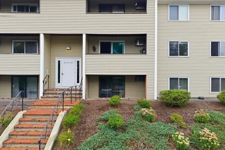 Unit for sale at 129 Quaker Hwy, Uxbridge, MA 01569