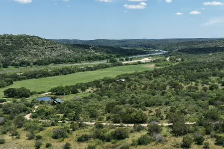 Unit for sale at 248 Persimmon Point, Mason, TX 78624