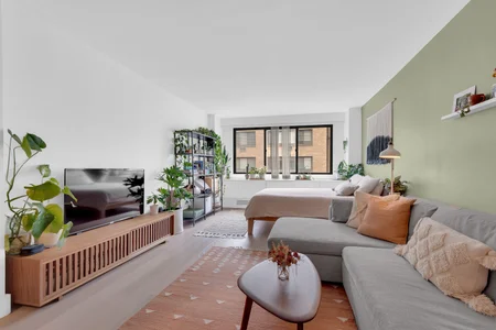Unit for sale at 16 W 16TH Street, Manhattan, NY 10011