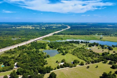 Unit for sale at 800 S 45 Highway, Richland, TX 76681