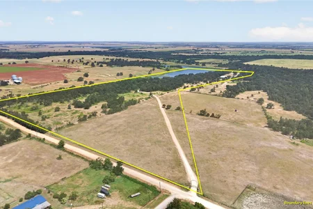Unit for sale at 2274 County Road 203 Loop, Cameron, TX 76520