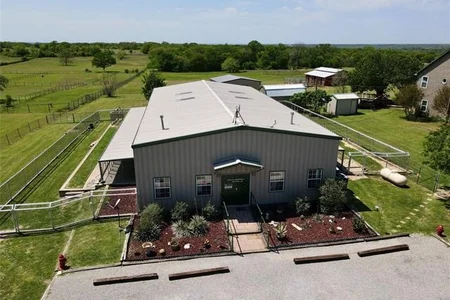 Unit for sale at 222A Fox Road, Weatherford, TX 76088