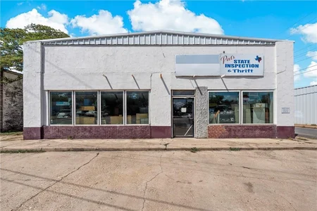Unit for sale at 1501 Herring Avenue, Waco, TX 76708