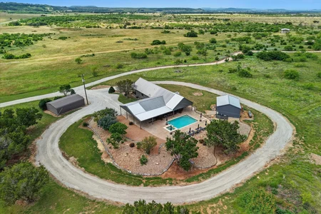 Unit for sale at 186 W Hells Gate Drive, Strawn, TX 76475