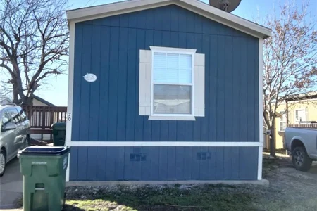 Unit for sale at 709 N Collins Freeway, Howe, TX 75459