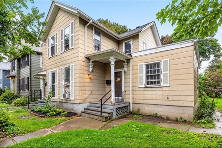 Unit for sale at 2 Upton Park, Rochester, NY 14607