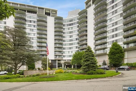 Unit for sale at 1 Claridge, Verona, NJ 07044