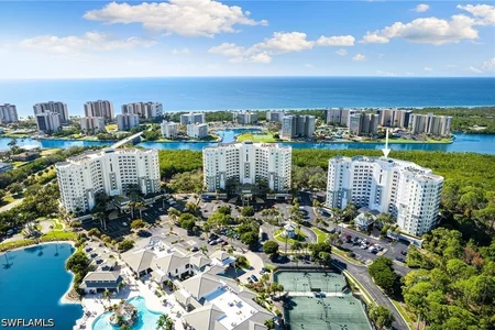 Unit for sale at 325 Dunes Boulevard, Naples, FL 34110