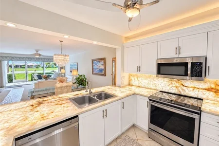 Unit for sale at 5940 Cranbrook Way, Naples, FL 34112