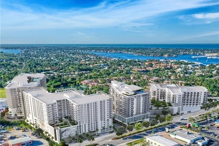 Unit for sale at 1925 Metropolitan Boulevard, Naples, FL 34104