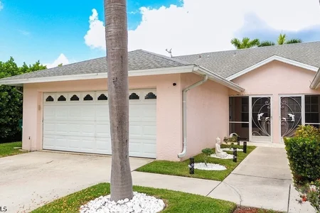 Unit for sale at 439 Saint Andrews Boulevard, Naples, FL 34113