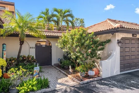 Unit for sale at 602 Augusta Boulevard, Naples, FL 34113