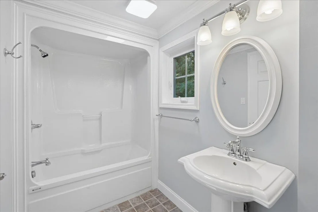 Photo of 32 Thornton Ferry Road II