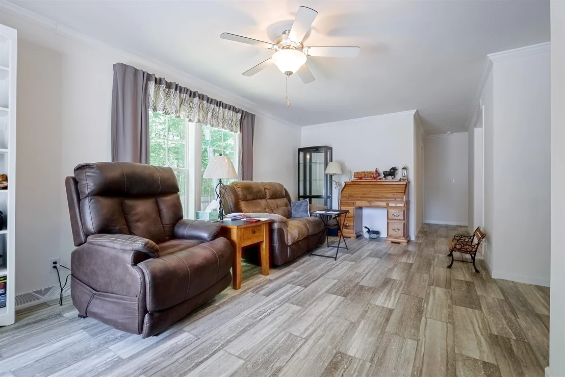 Photo of 139 Robinhood