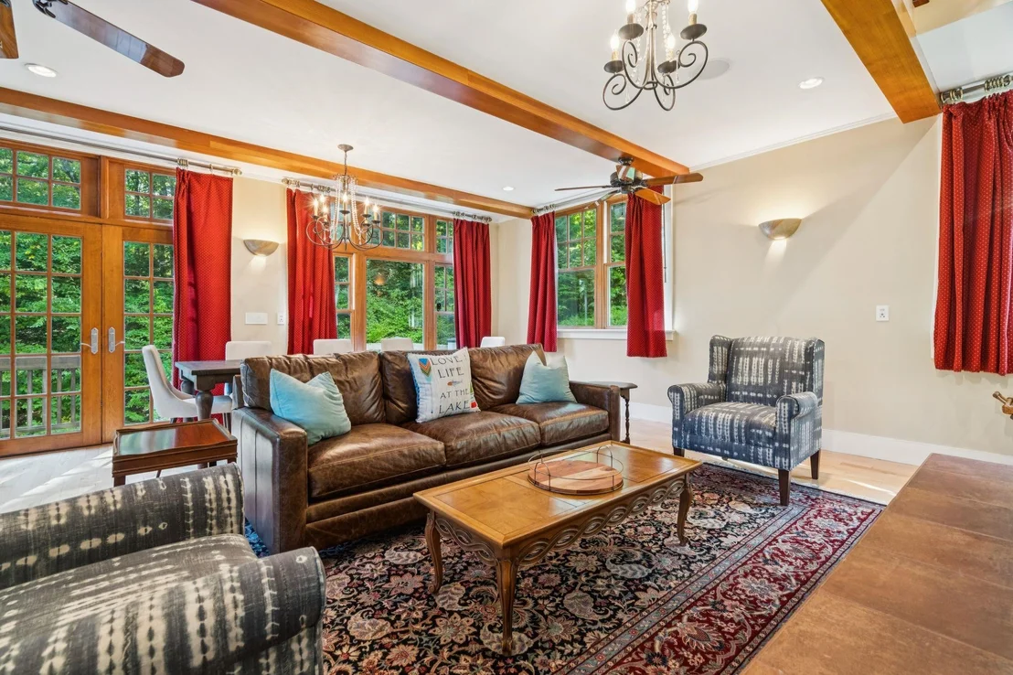 Photo of 12 Lakeview