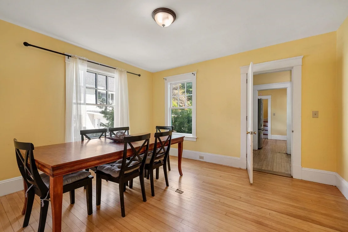 Photo of 173 Central