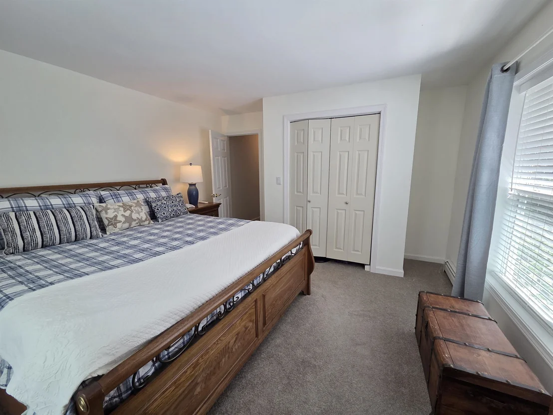 Photo of 70 Hawley