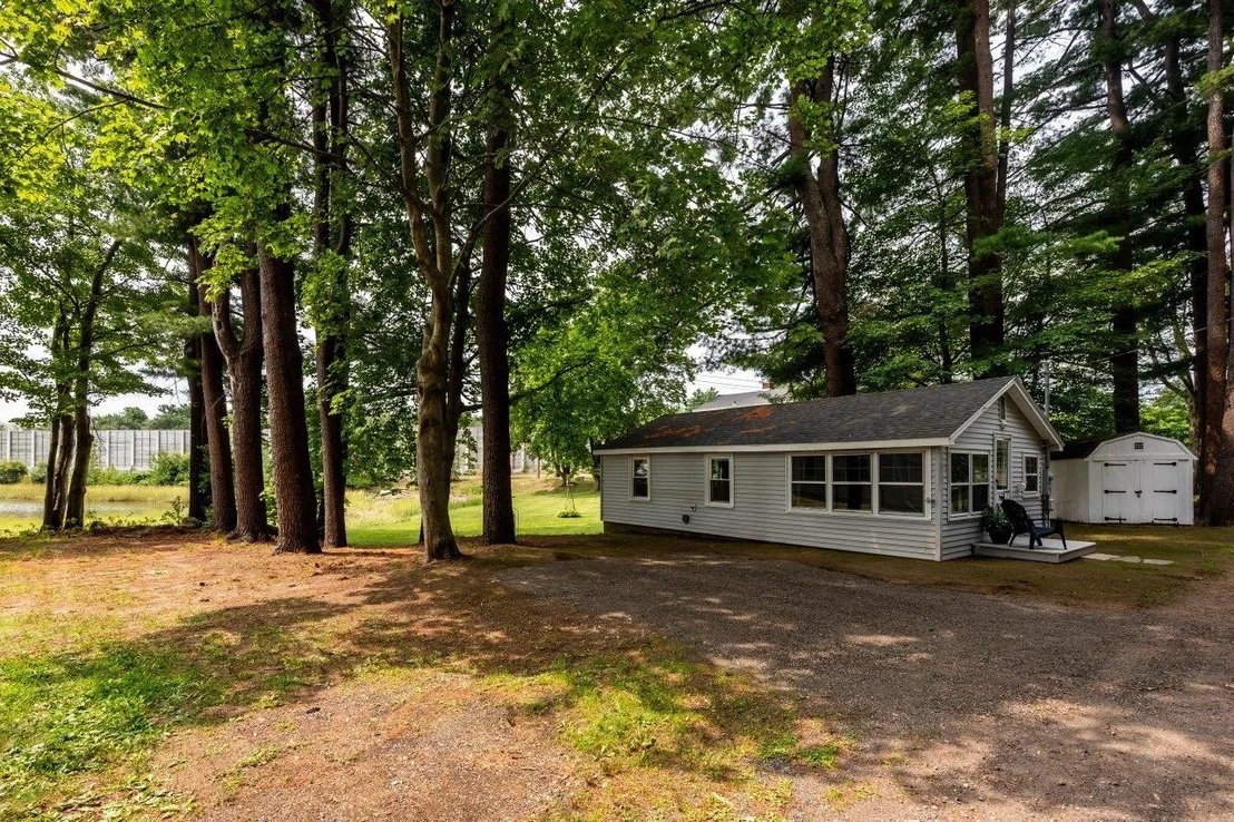 Photo of 348 Dover Point