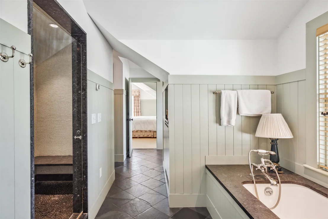 Photo of 475 Elmendorf