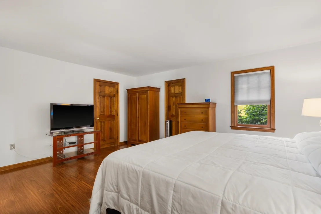 Photo of 7 Bartlett