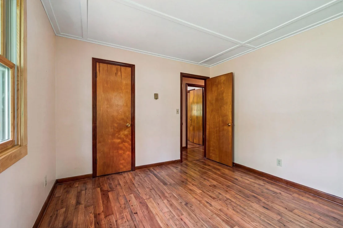 Photo of 72 Ledge