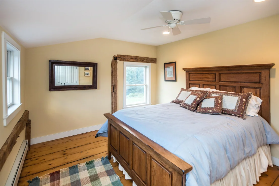 Photo of 3259 West Hill