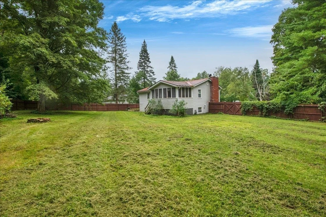 Photo of 9 Griswold