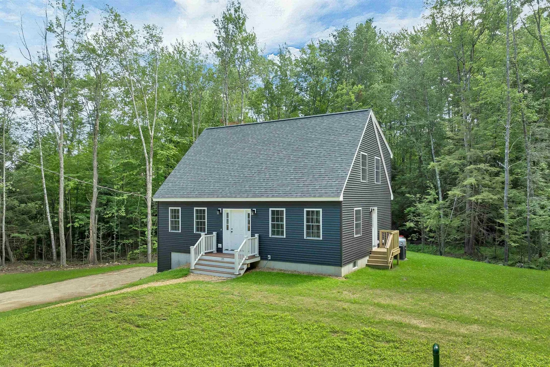 Photo of 145 Holmes