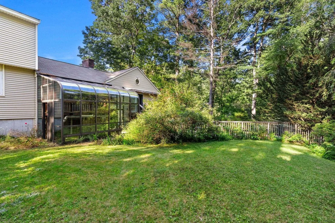 Photo of 34 Sharon