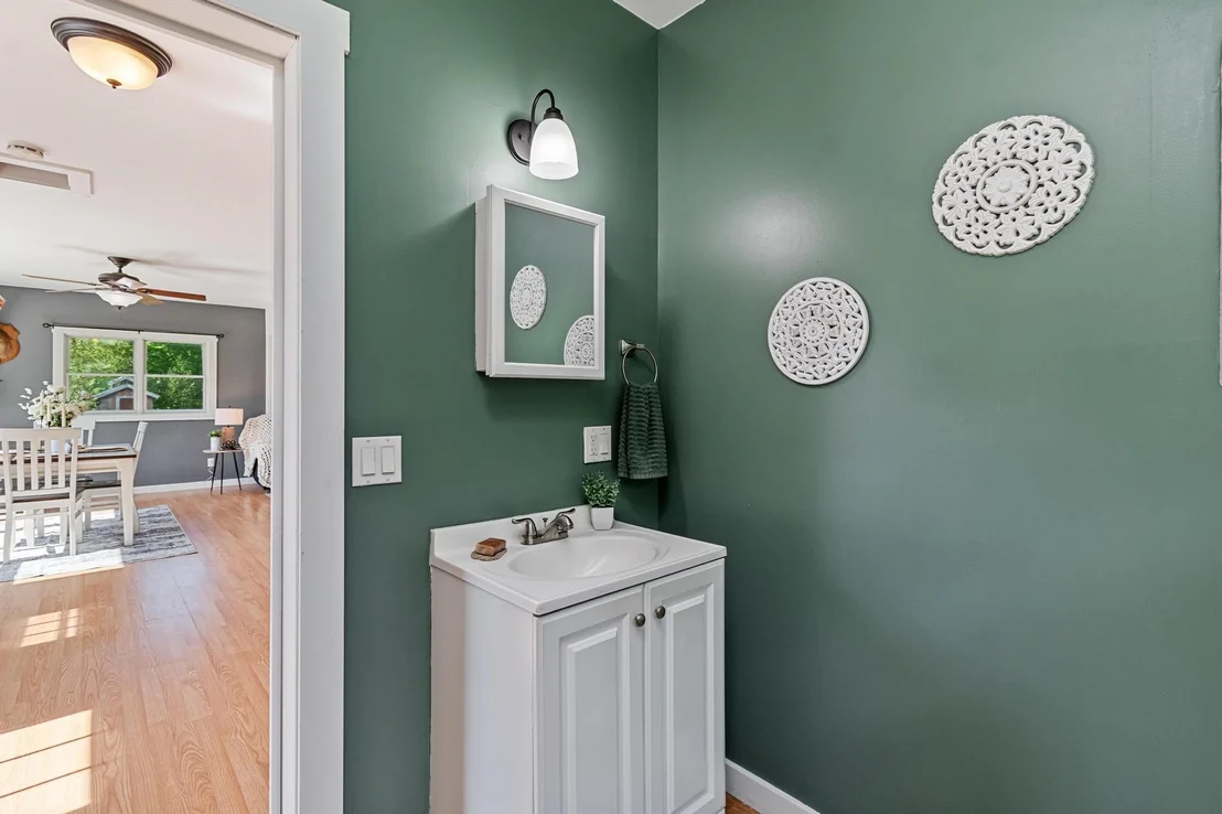 Photo of 559 Valley View