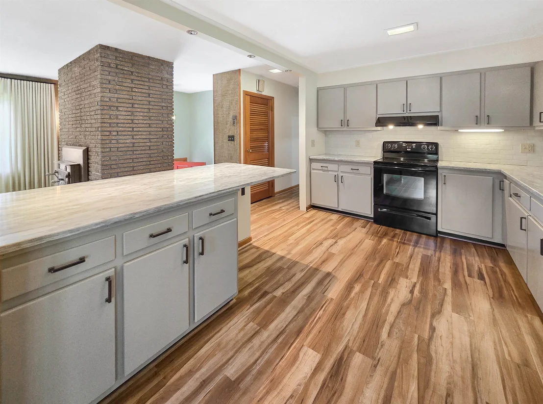Photo of 6 Juniper Hill