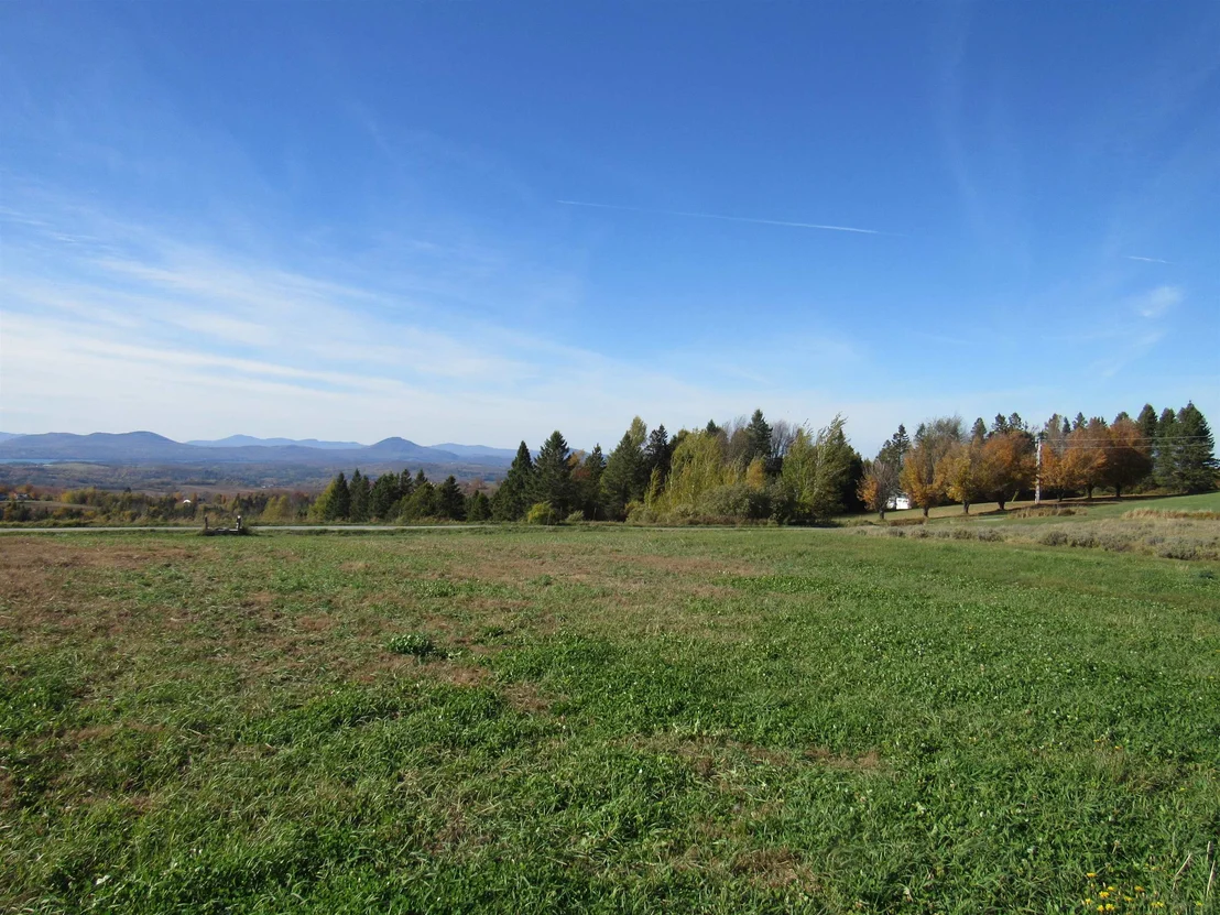 Photo of 2103 Herrick