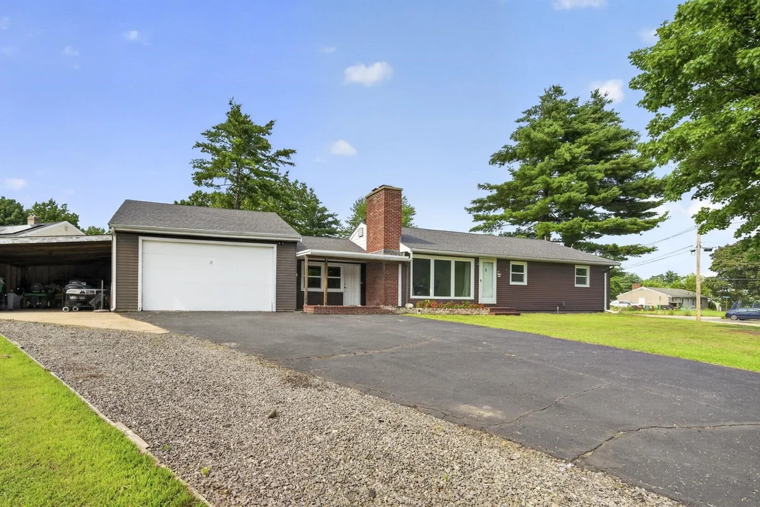 Photo of 75 Forest Park