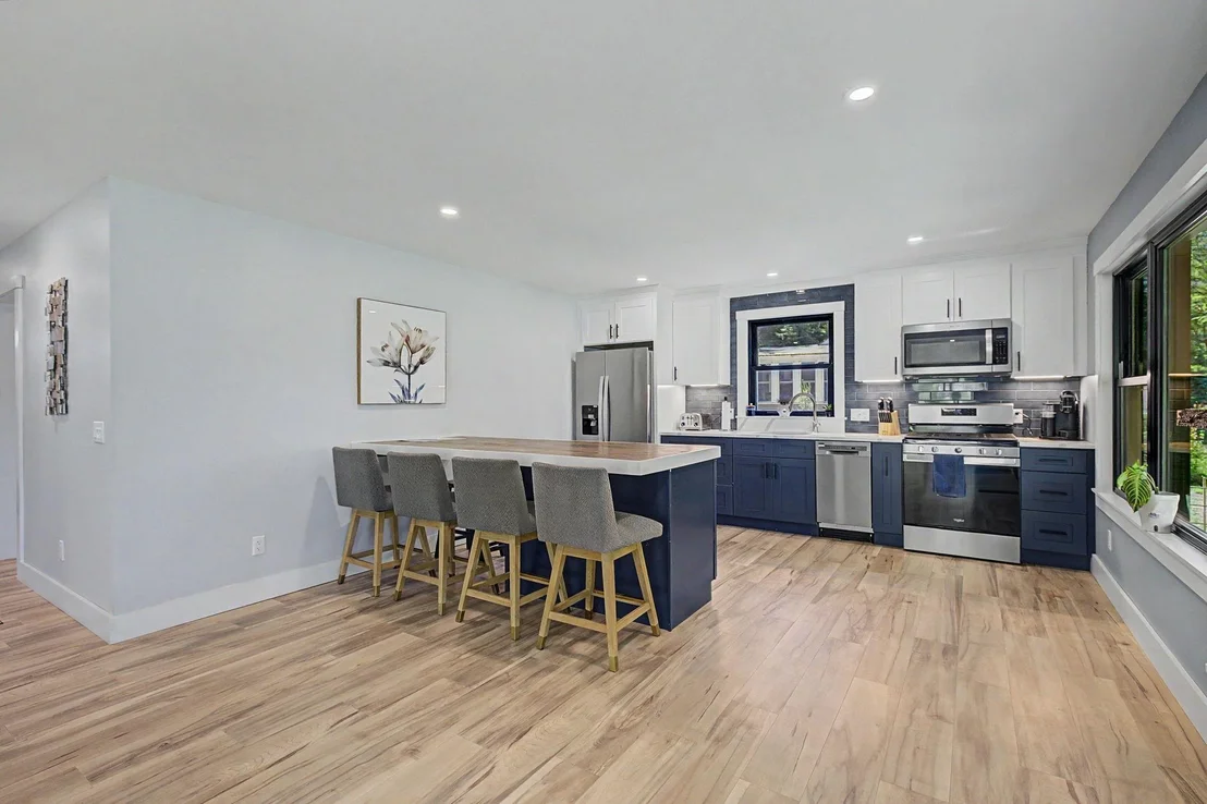 Photo of 239 Maple N