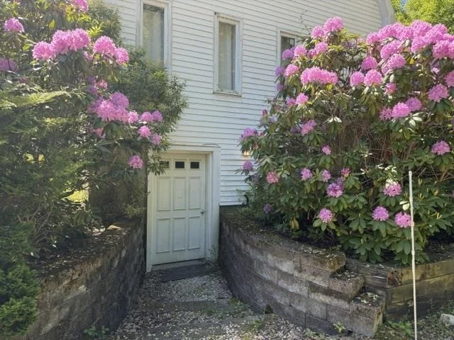 Photo of 3333 West River