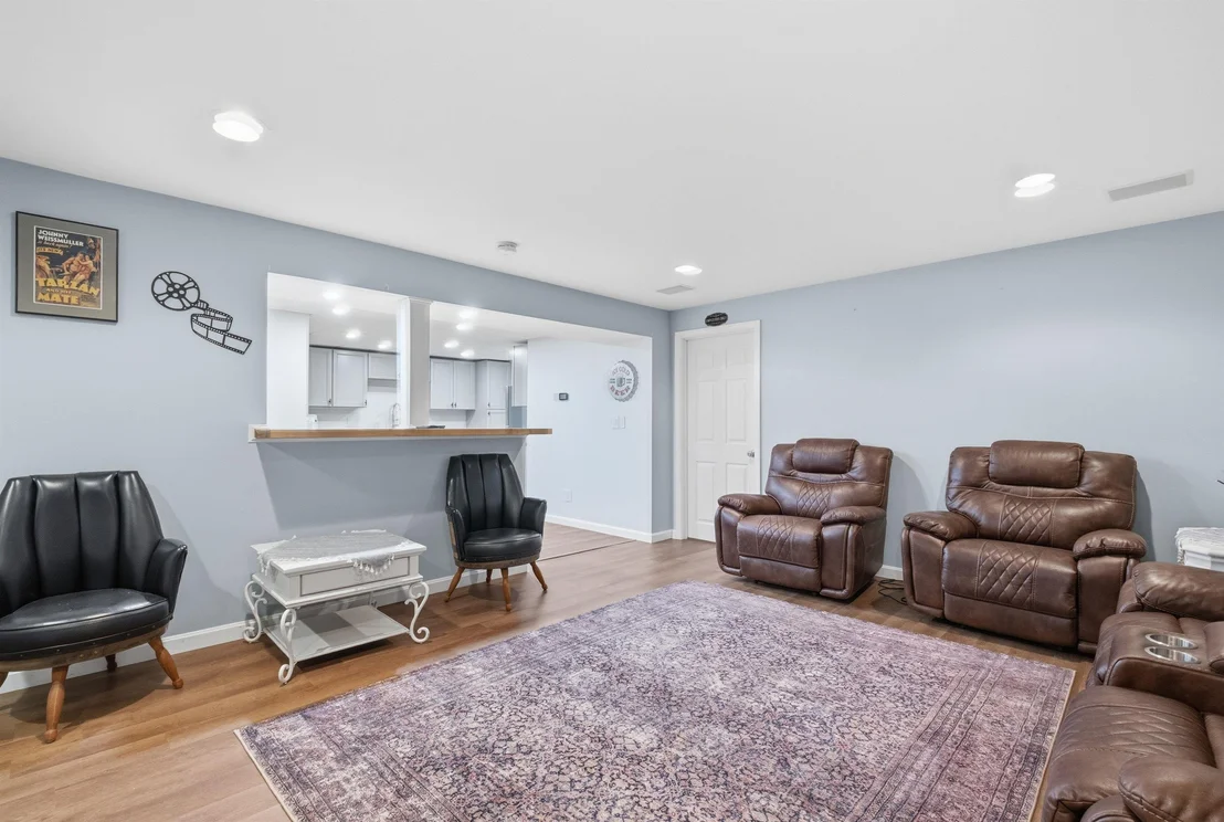 Photo of 369 Morrill