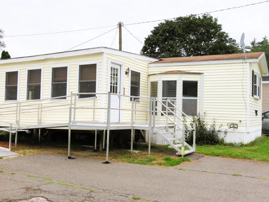 Photo of 29 Derlon