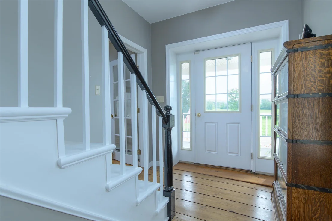 Photo of 2291 Bronson