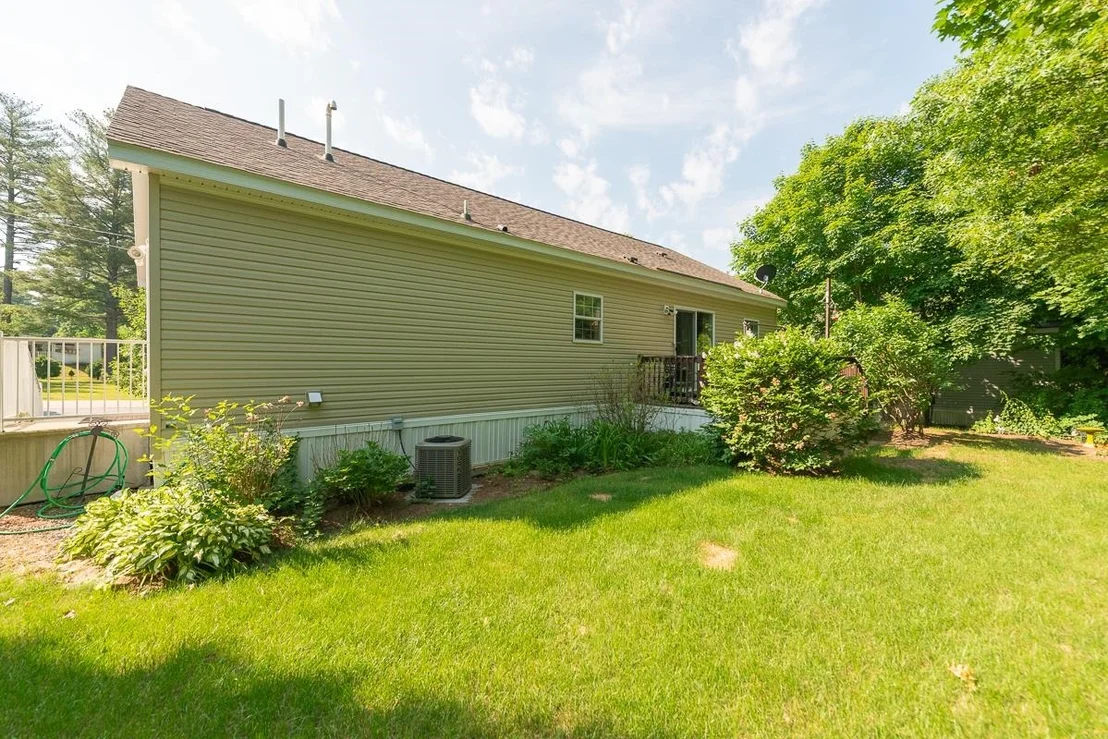 Photo of 6 Mapleshade