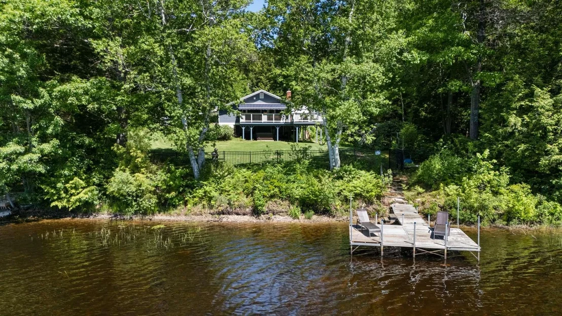 Photo of 215 Stocker Pond