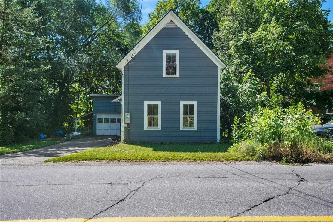 Photo of 243 VT Route 121