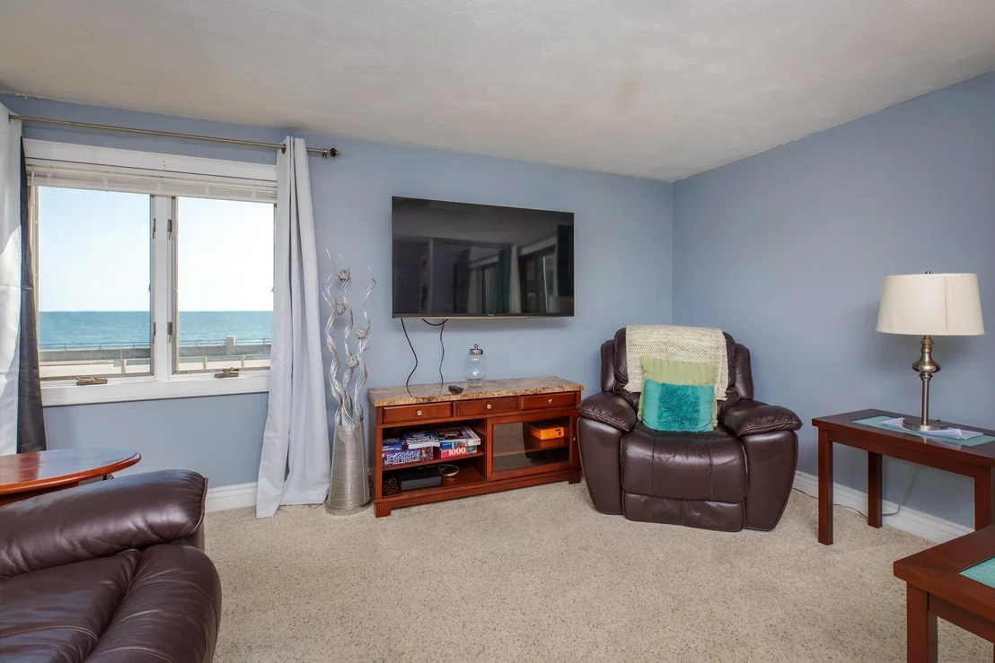 Photo of Unit B7 at 463 Ocean