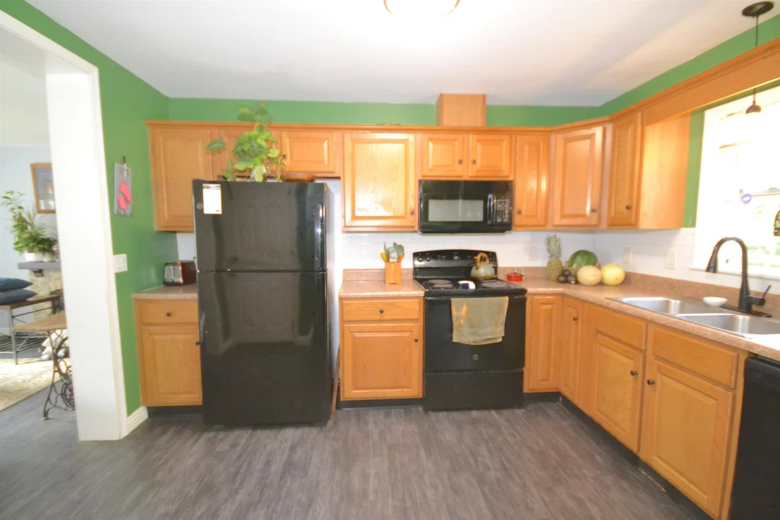 Photo of 115 Weona