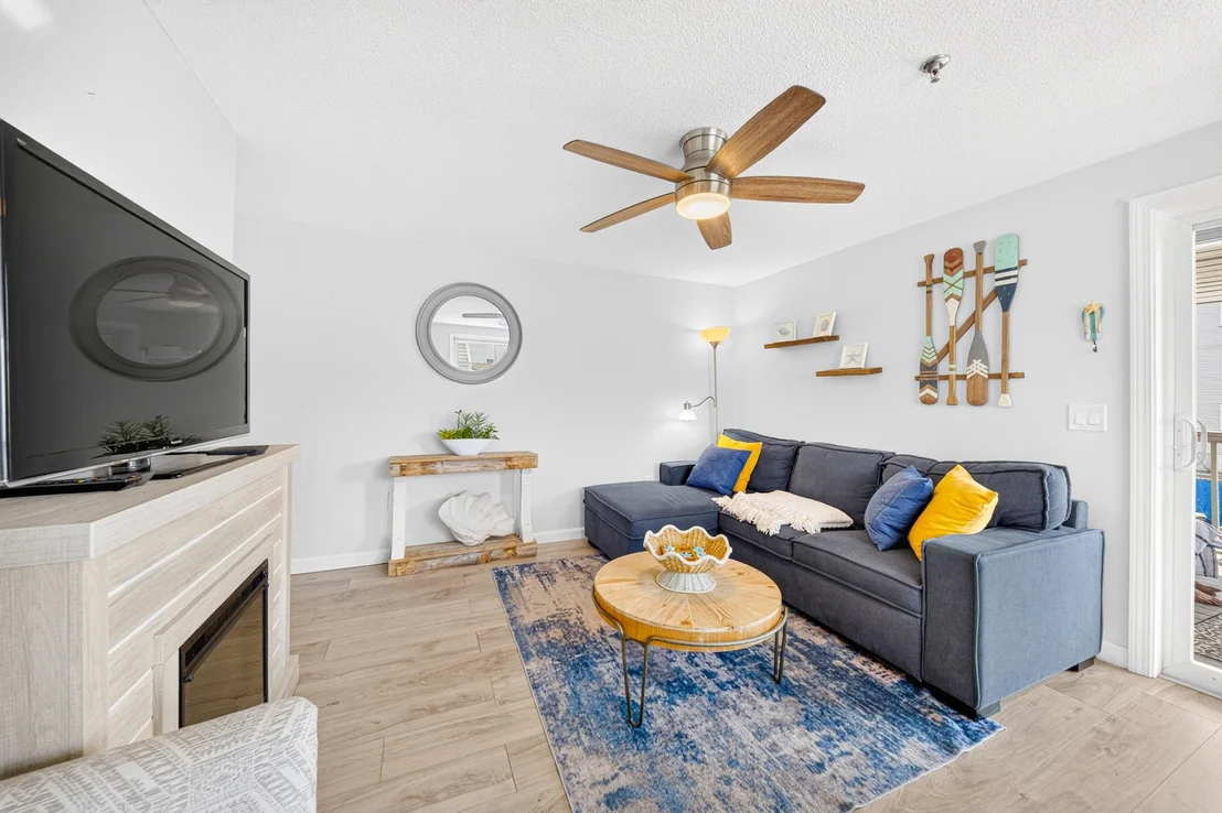 Photo of Unit 4S at 421 Ocean